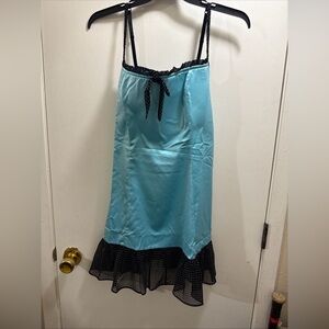 Cacique nwt  Aqua Satin Chemise with Black Polka Dot Trim adjustable